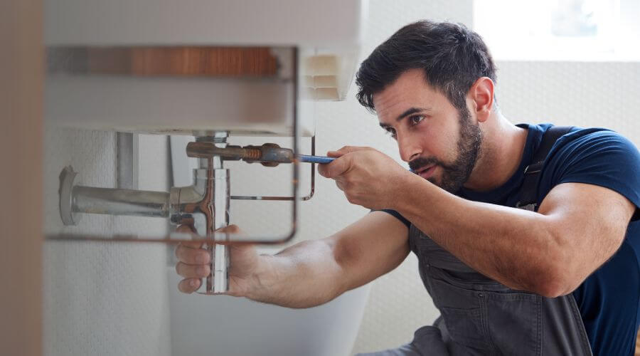 Professional water heater installation services in Huddy, KY